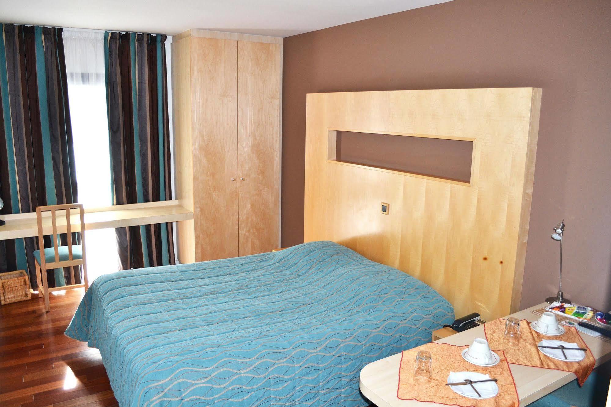 Hotel La Scala Питивие Екстериор снимка